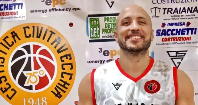 Gianvincenzi saluta: dopo una vita in rossonero non giocherà più per la Cestistica