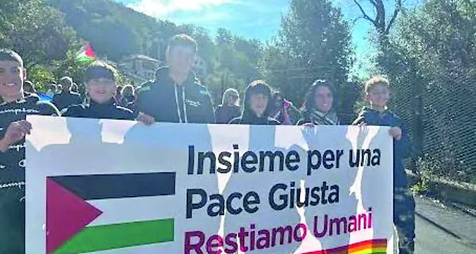 Uniti per la pace: perfetta la giornata di arte, solidarietà e comunità contro l’indifferenza