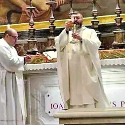 Allumiere in festa con don Roberto Fiorucci