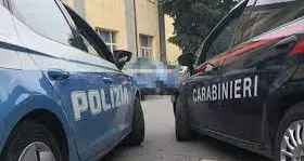 Minaccia per telefono una scuola poi si scaglia contro i carabinieri