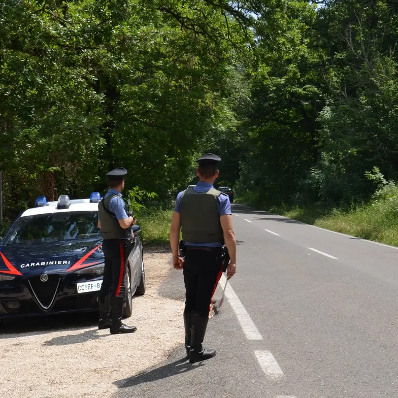 Spaccio nei giardini pubblici, ucciso un 18enne