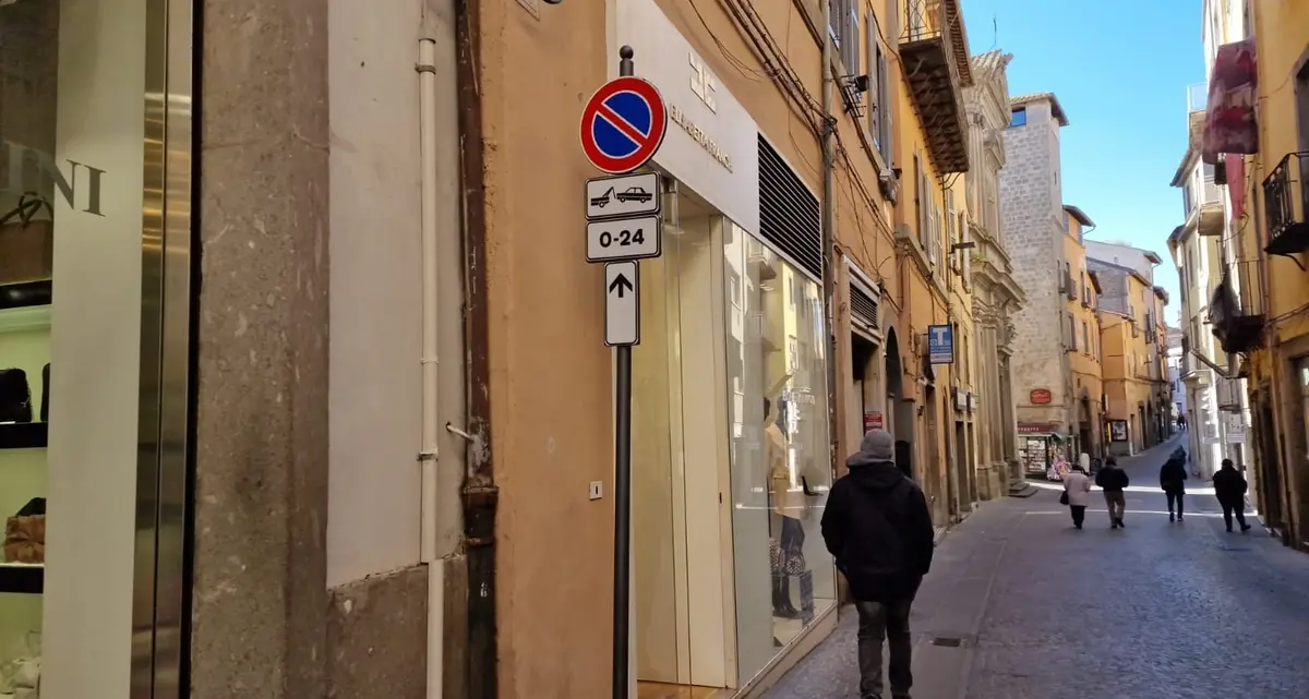 Corso Italia, divieto di sosta permanente