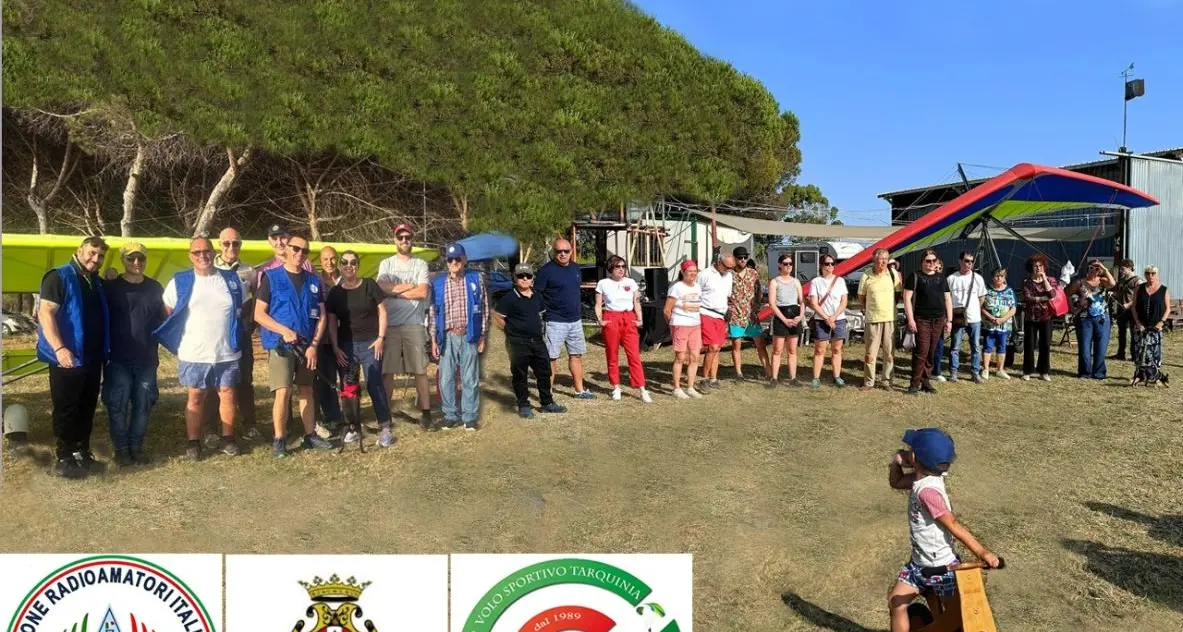 Piloti e radioamatori al Campo di Volo Tarquinia per una giornata con le scuole