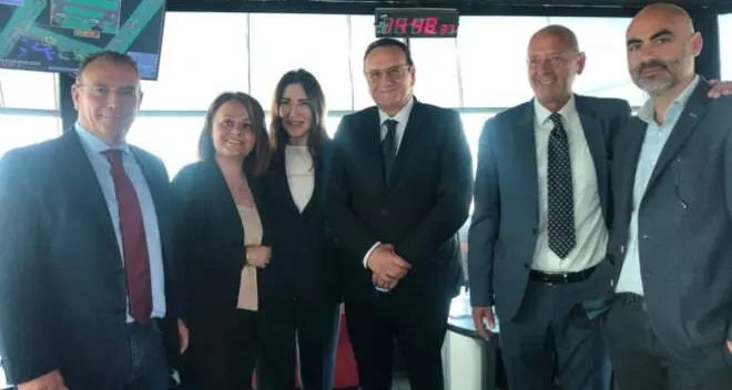Il sindaco Baccini visita la torre di controllo dell’aeroporto: «Simbolo del territorio»