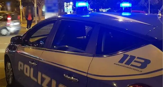 Viterbo: i due alla guida ubriaci travolgono le volanti della polizia