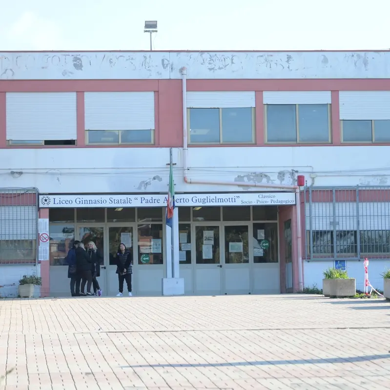 Guglielmotti, Avs: «Valutare una deroga per garantire il diritto allo studio»