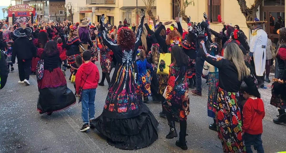 Carnevale, un’esplosione di colori e divertimento in città