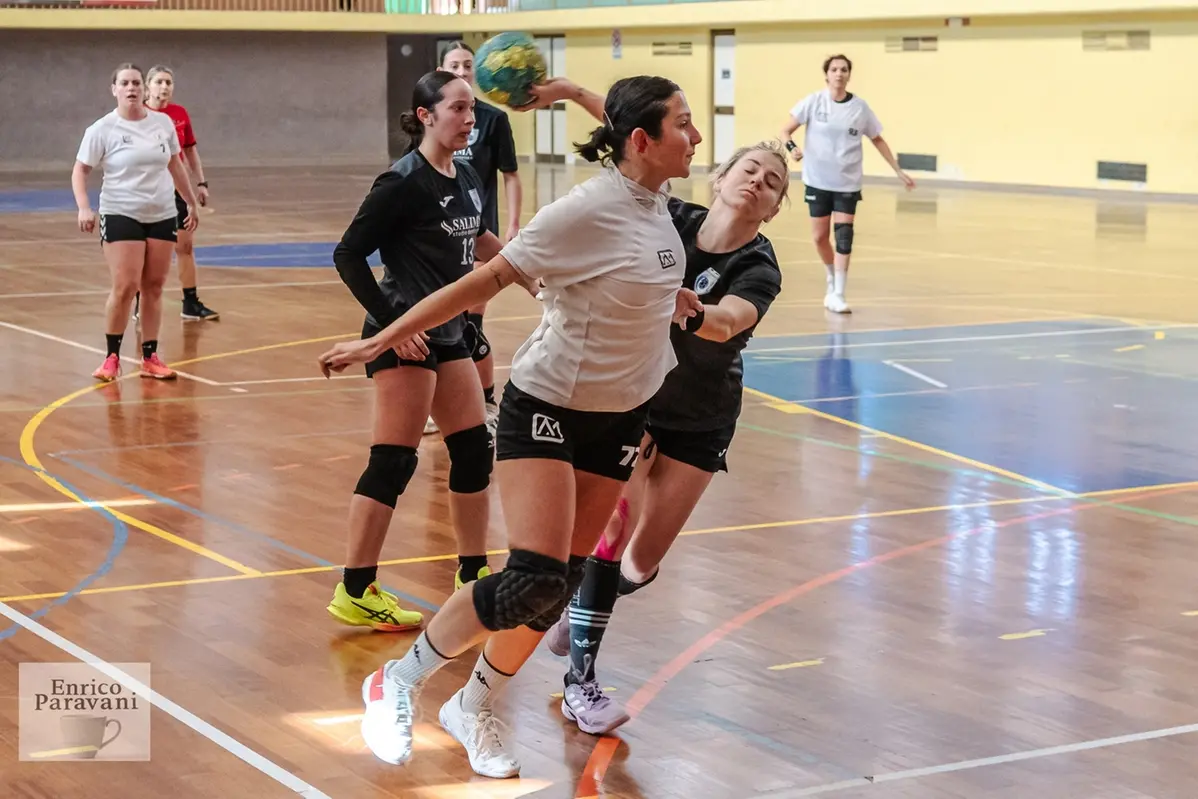 <p>FEDERICA FERRETTI NELLA FOTO DI ENRICO PARAVANI</p>\\n