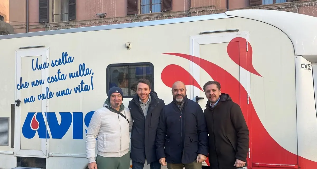 Autoemoteca Avis in piazza del Plebiscito, raccolte 16 sacche di sangue