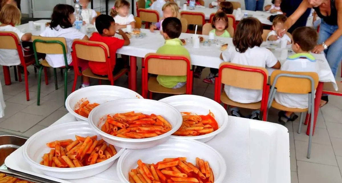 Stefano Marino: «Mensa scolastica, silenzio inaccettabile del Comune sulla petizione popolare»