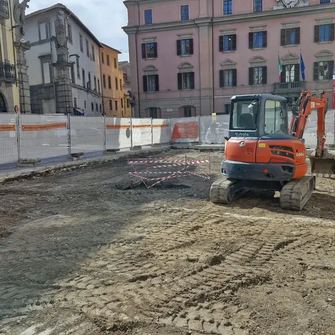 Piazza del Comune, slitta la fine dell’intervento della Soprintendenza