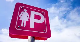 Previsti i tagliandi rosa per le donne in gravidanza