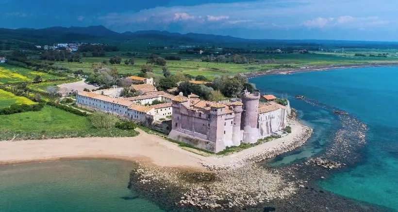 Il Pd: «Si valuti l’ex Colonia Marina per il resort a cinque stelle»