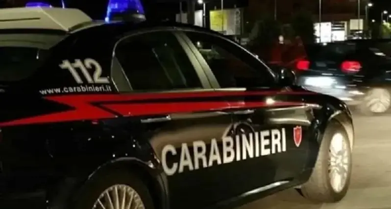 Lite a piazza Calamatta: arrivano i Carabinieri
