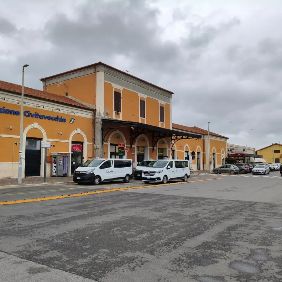 Stazione ferroviaria, via al restyling “con calma” di RFI