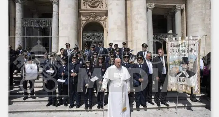 La banda “Giuseppe Verdi” di Tolfa in visita dal Papa