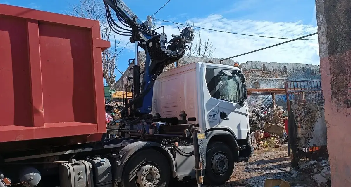 Allarme radioattività: tre camion Csp fermi da settimane alla discarica di Viterbo