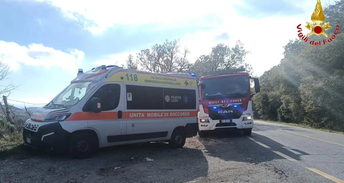 Va a funghi e si perde nelle campagne di Allumiere: anziano soccorso dai vigili del fuoco