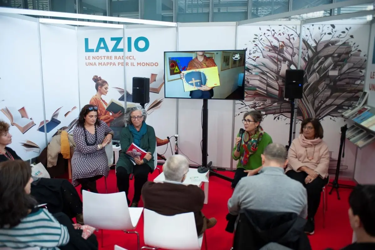 Pagine a colori torna a “Più libri più liberi”, la Fiera nazionale della piccola e media editoria