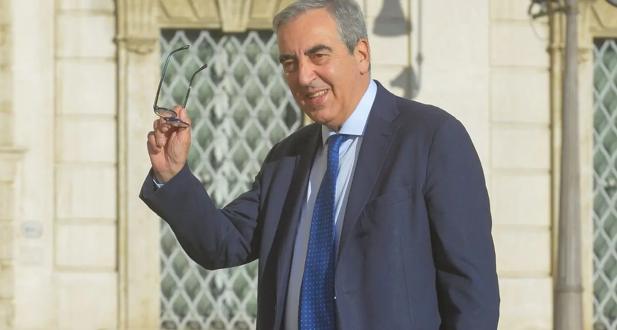 Gasparri (Fi): «Mantenere in riserva fredda Civitavecchia e Brindisi»