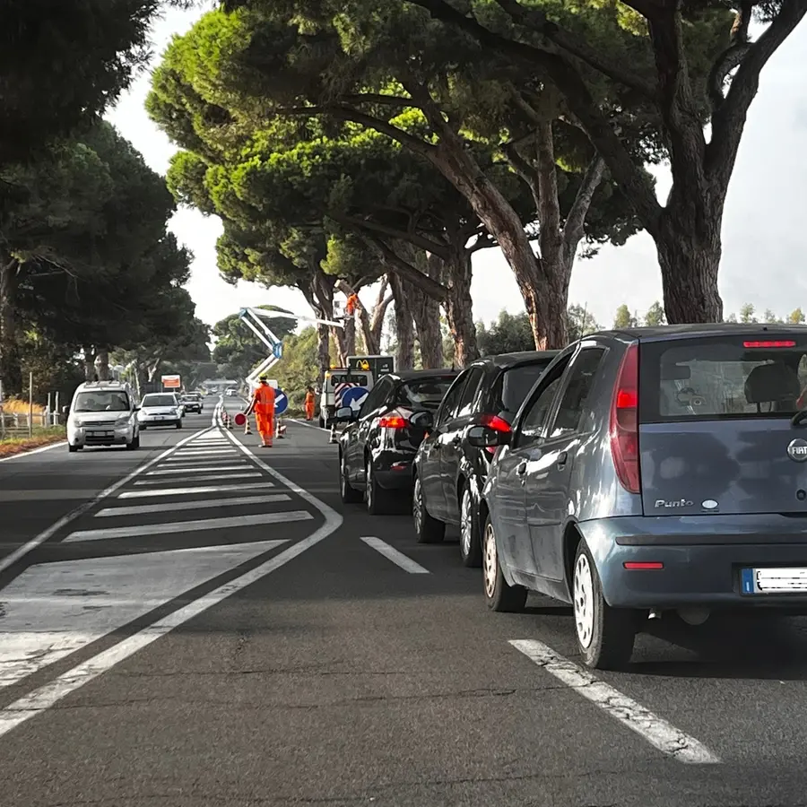 Nuovi centri commerciali e appartamenti, in tilt la statale Aurelia e via Fontana Morella