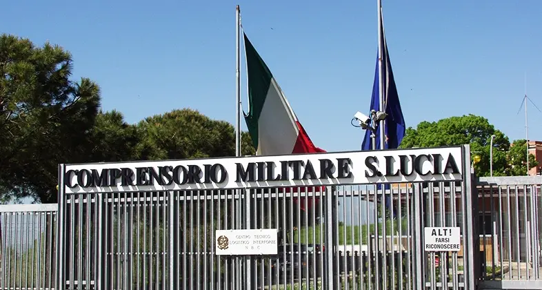 Santa Lucia, ombre sulla discarica militare. L’allarme del Comune