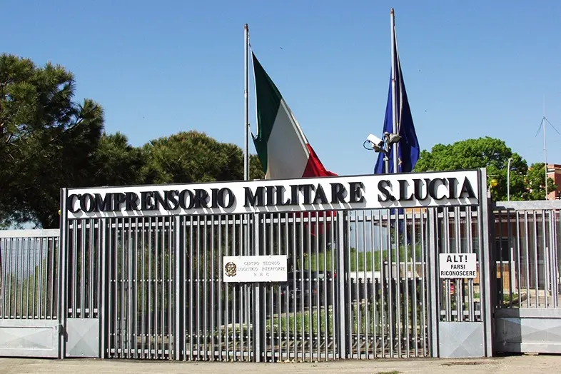 Santa Lucia, ombre sulla discarica militare. L’allarme del Comune