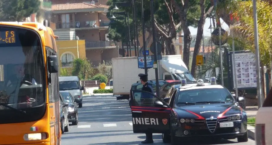 Altre auto abbandonate in strada portate via col carroattrezzi