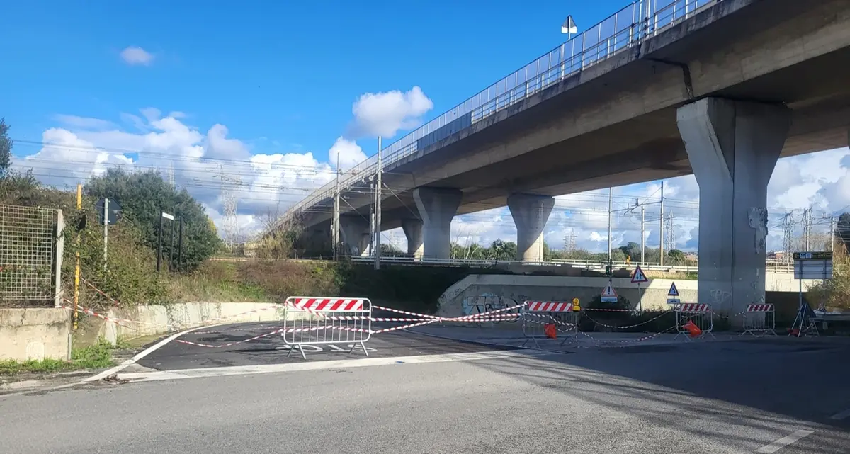 Viabilità interdetta al ponte di Fiumaretta