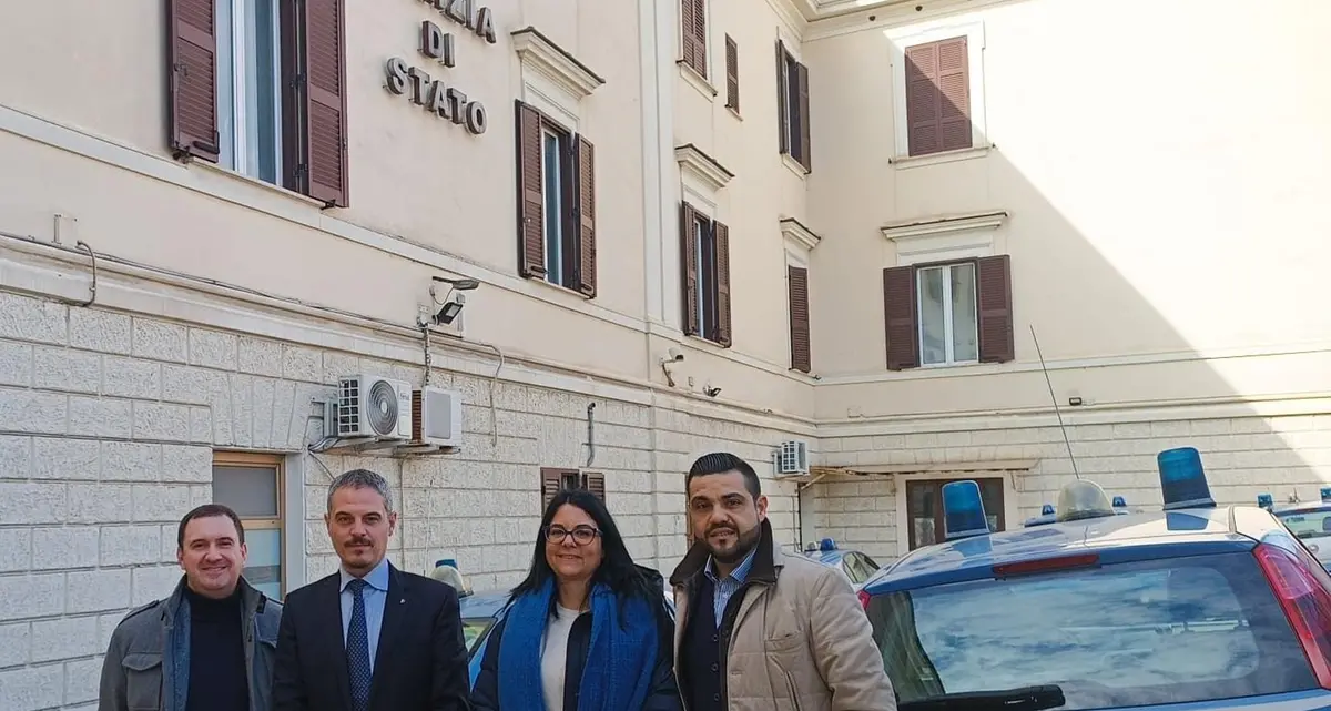 FdI, una delegazione in visita a Polizia e Carabinieri