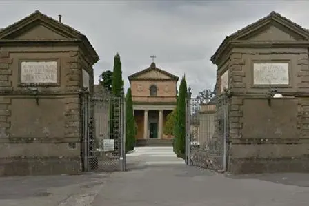 Cimitero di San Lazzaro, transennata un’area