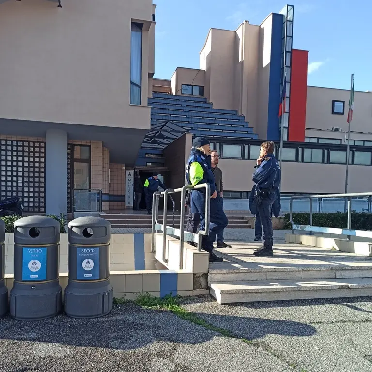 “Essere giovani oggi”, incontri con psicologi e poliziotti