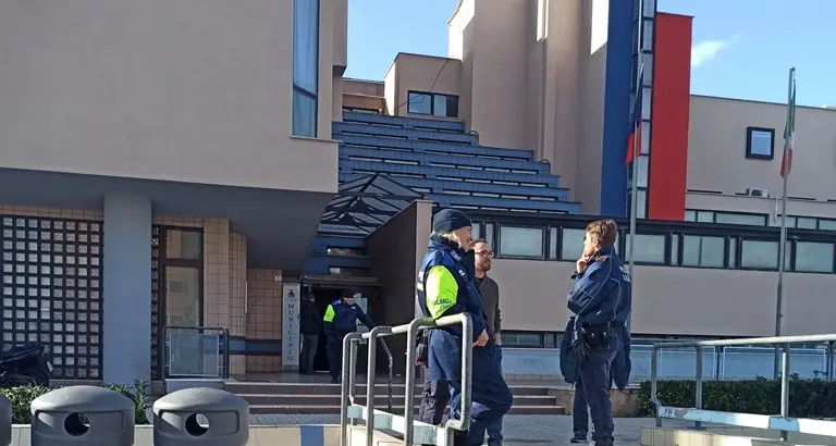 “Essere giovani oggi”, incontri con psicologi e poliziotti