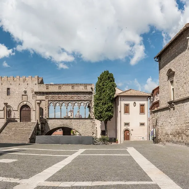 Tv attratte dalla città del primo conclave