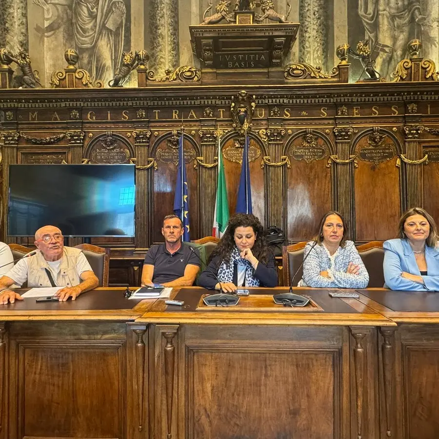 Un educatore cinofilo per aiutare le adozioni dei cani