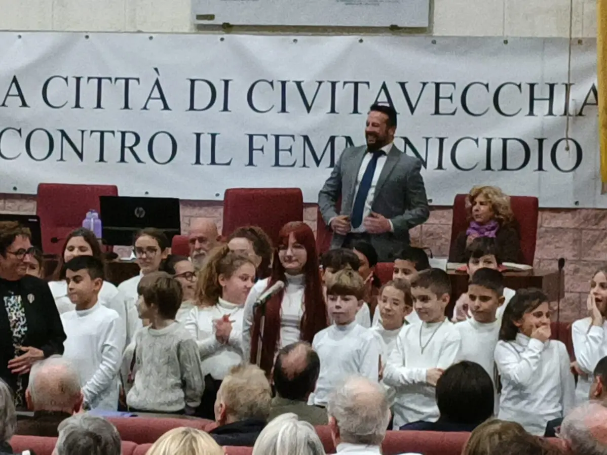 Il messaggio di pace del coro dei bimbi città di Civitavecchia