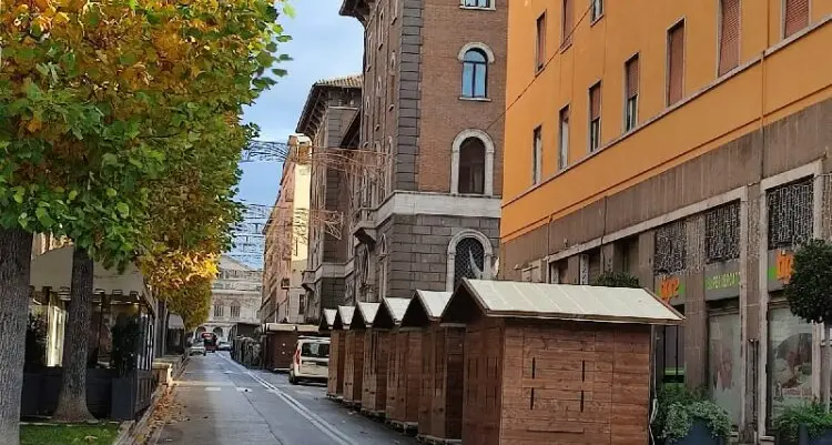 Viterbo: furto al mercatino di Natale di via Marconi