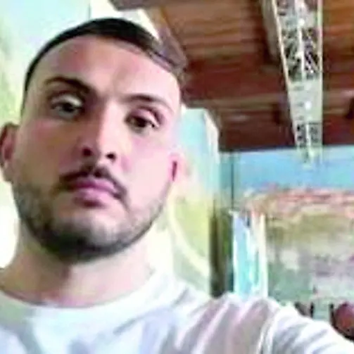 “Un’area pedonale che solleva più polemiche che consensi”