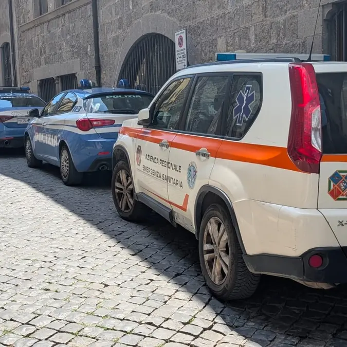 Viterbo: uomo trovato morto in bagno