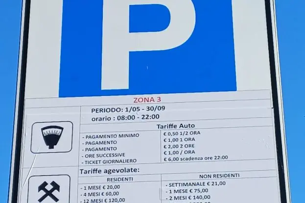 Coppola: «Tariffe sosta al 300% per i camper a Santa Marinella»