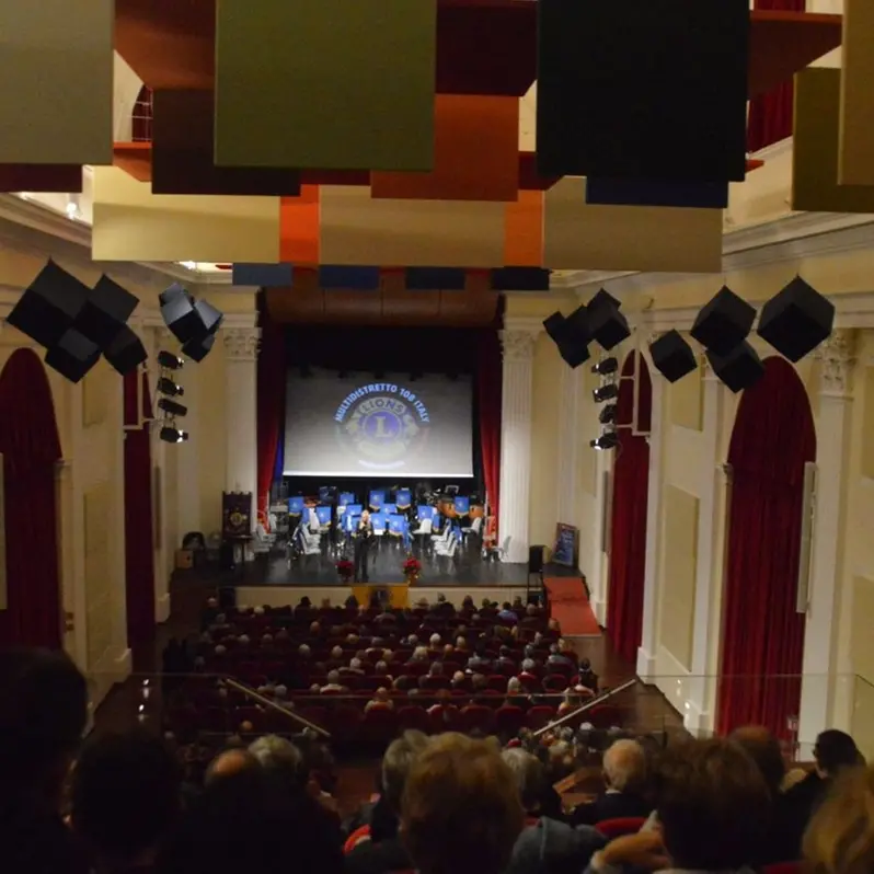 Successo per il concerto “Aspettando… il Natale 2025”, teatro “Rossella Falk” esaurito e 2.300 euro dalla raccolta fondi