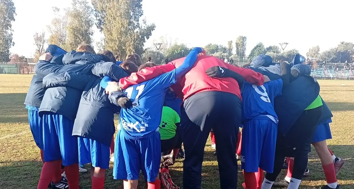 Fiumicino, settore giovanile in chiaroscuro: l’Under 15 piega la capolista Accademia Gialloazzurri