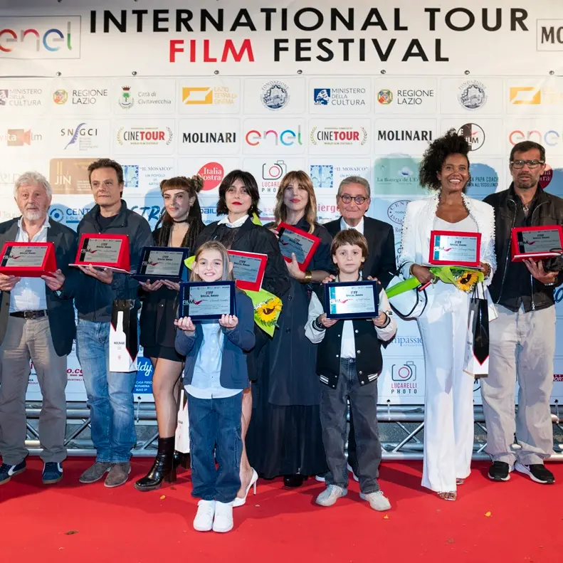 Si alza il sipario sull’Itff: sold out per ‘’Unicorni’’