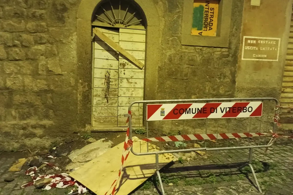 Viterbo: palazzo via S. Agostino, la svolta dopo 40 anni d’incuria