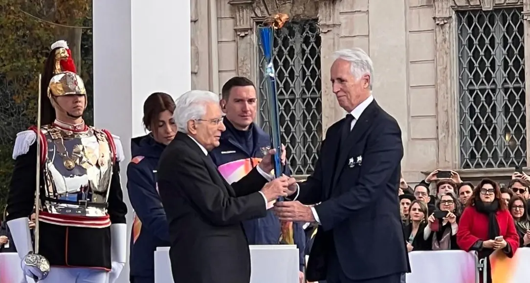 Lestingi consegna la Fiamma Olimpica a Mattarella e Malagò