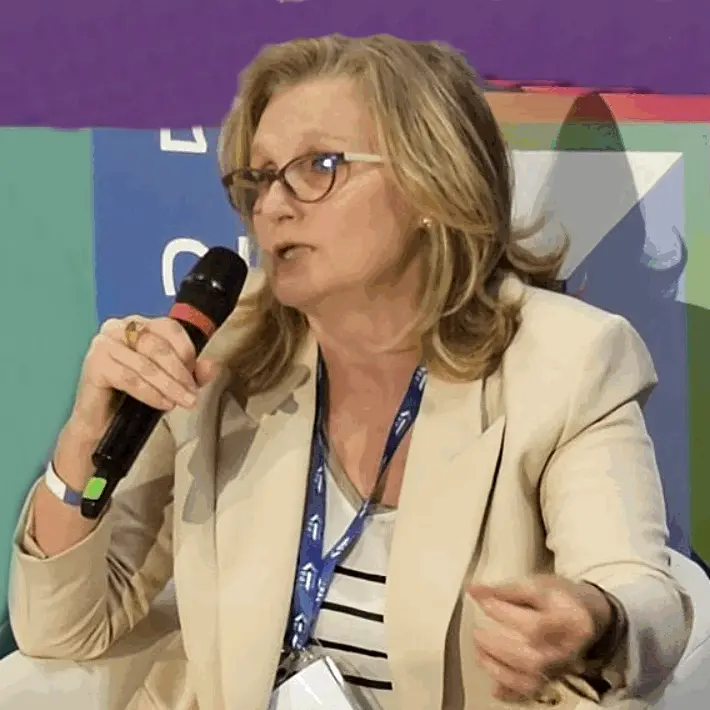 Tidei sfiduciato: Desideria Toscano commissaria