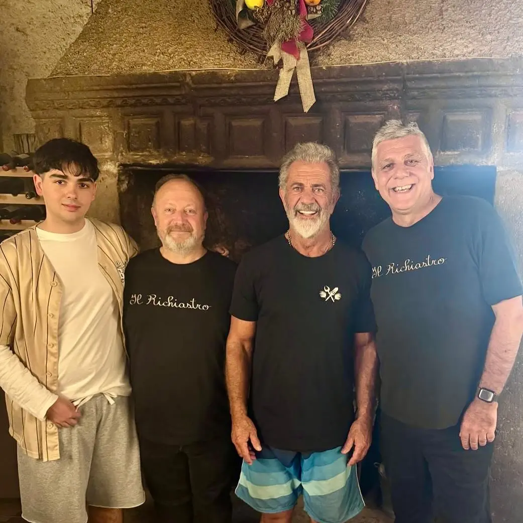 A sorpresa Mel Gibson a Viterbo, la star di Hollywood visita il centro