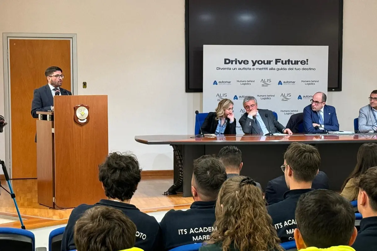 L\\'intervento del presidente dell\\'Adsp del Mar Tirreno centro settentrionale Pino Musolino durante l\\'evento \"Drive your Future!\"