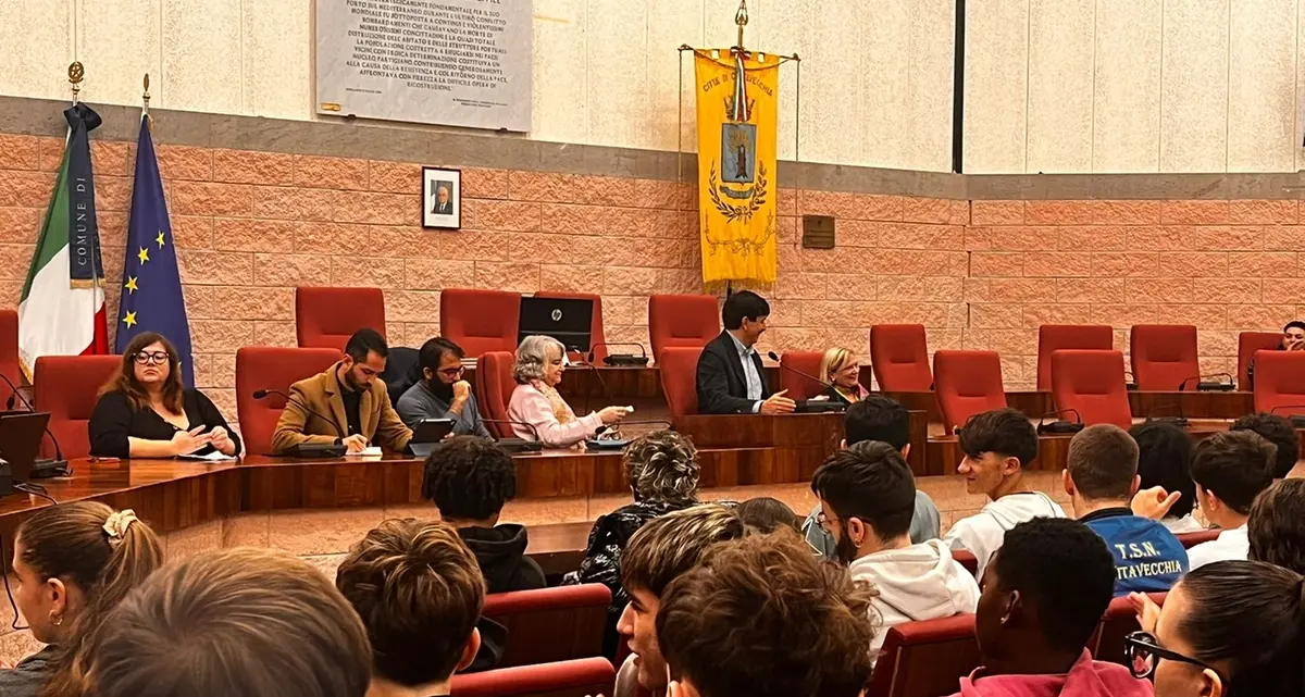 Aula Pucci gremita di studenti per “Costruire la pace: una sfida possibile”