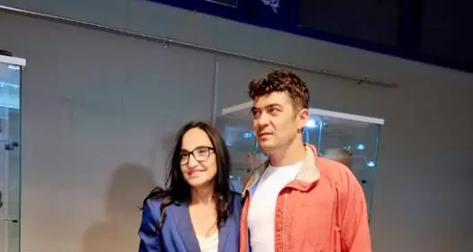 Gradita sorpresa alla Biennale d’Arte, arrivano Riccardo Scamarcio e Benedetta Porcaroli